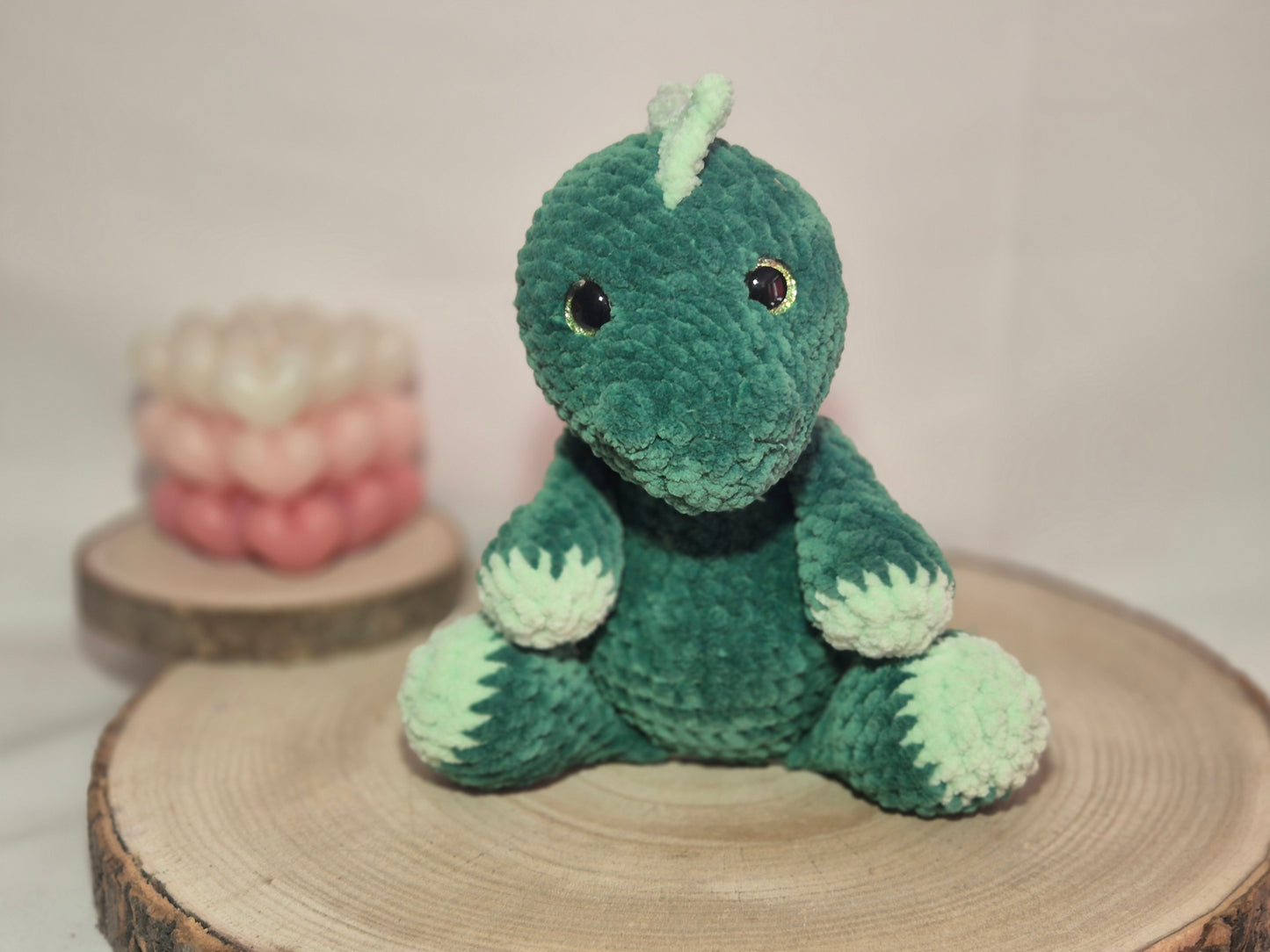 Stegosaurus Amigurumi gehäkelt – Dino Spielzeug Handmade – Dinosaurier Kuscheltier – Geschenk Baby/Kleinkind – Häkel Dino